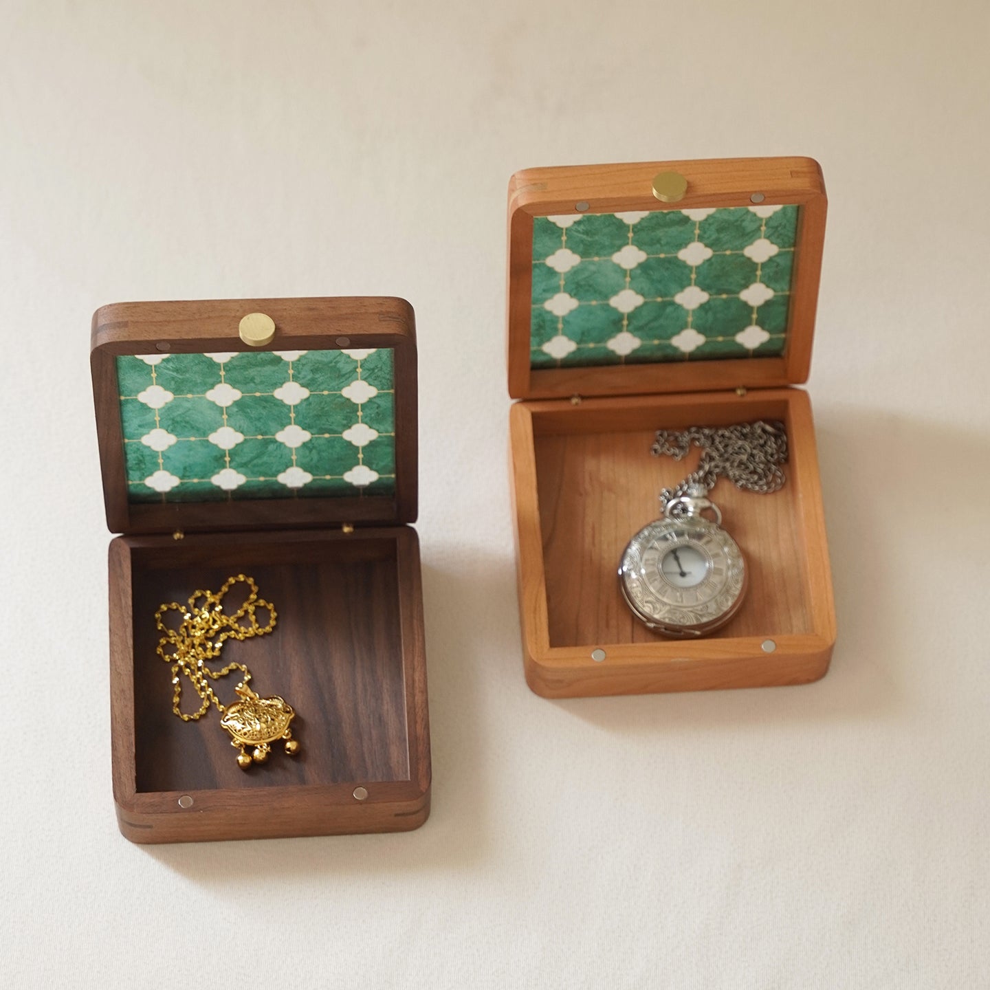 Pattern Retro Style Wooden Jewelry Box with Glass Top