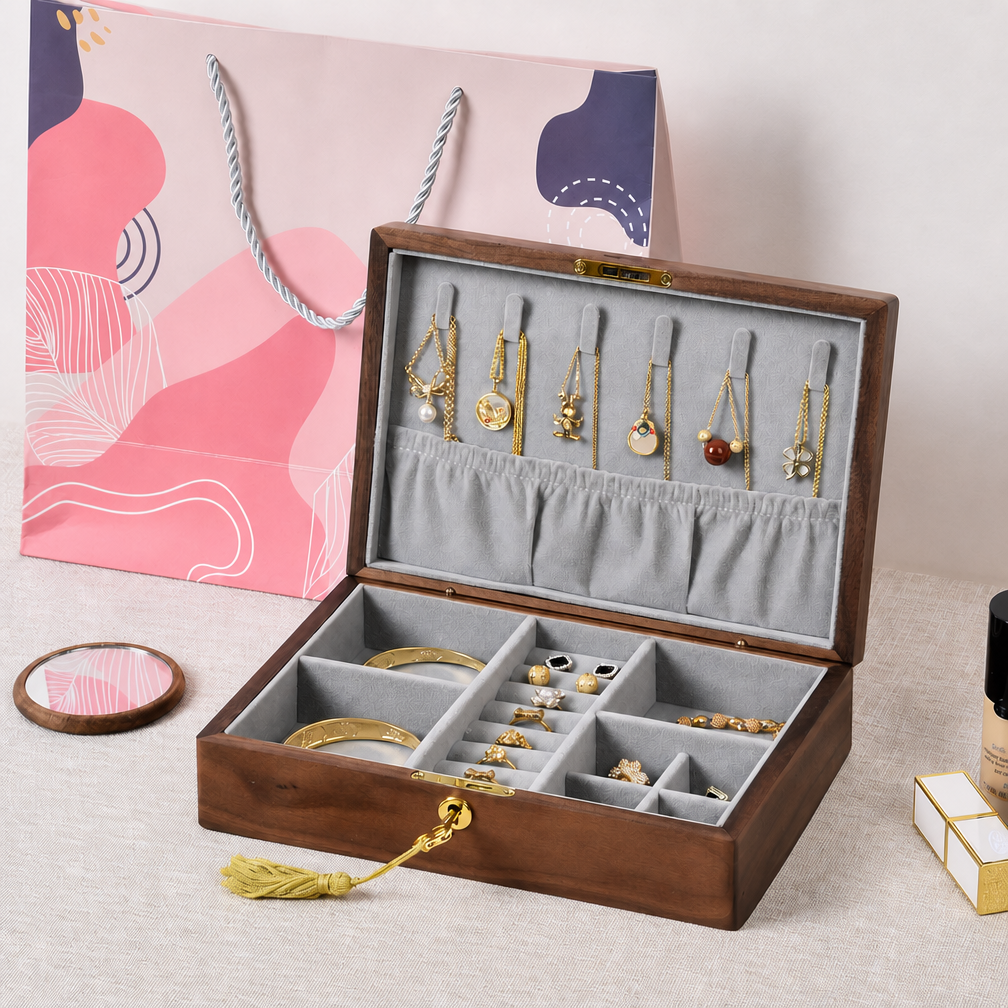 Boîte à bijoux en noyer avec serrure à combinaison Cipher