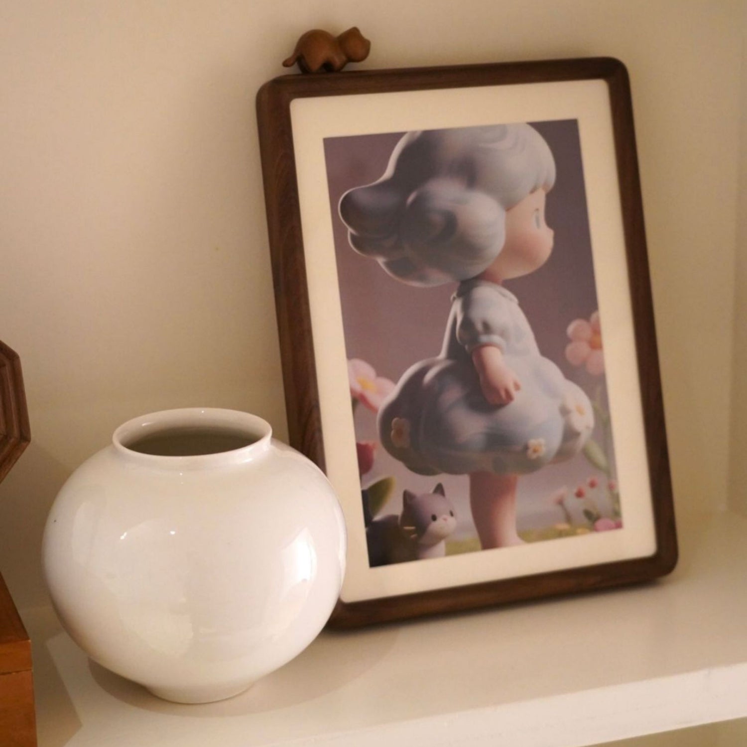 Cat-Shaped Solid Wood Picture Frame for Children and Pets