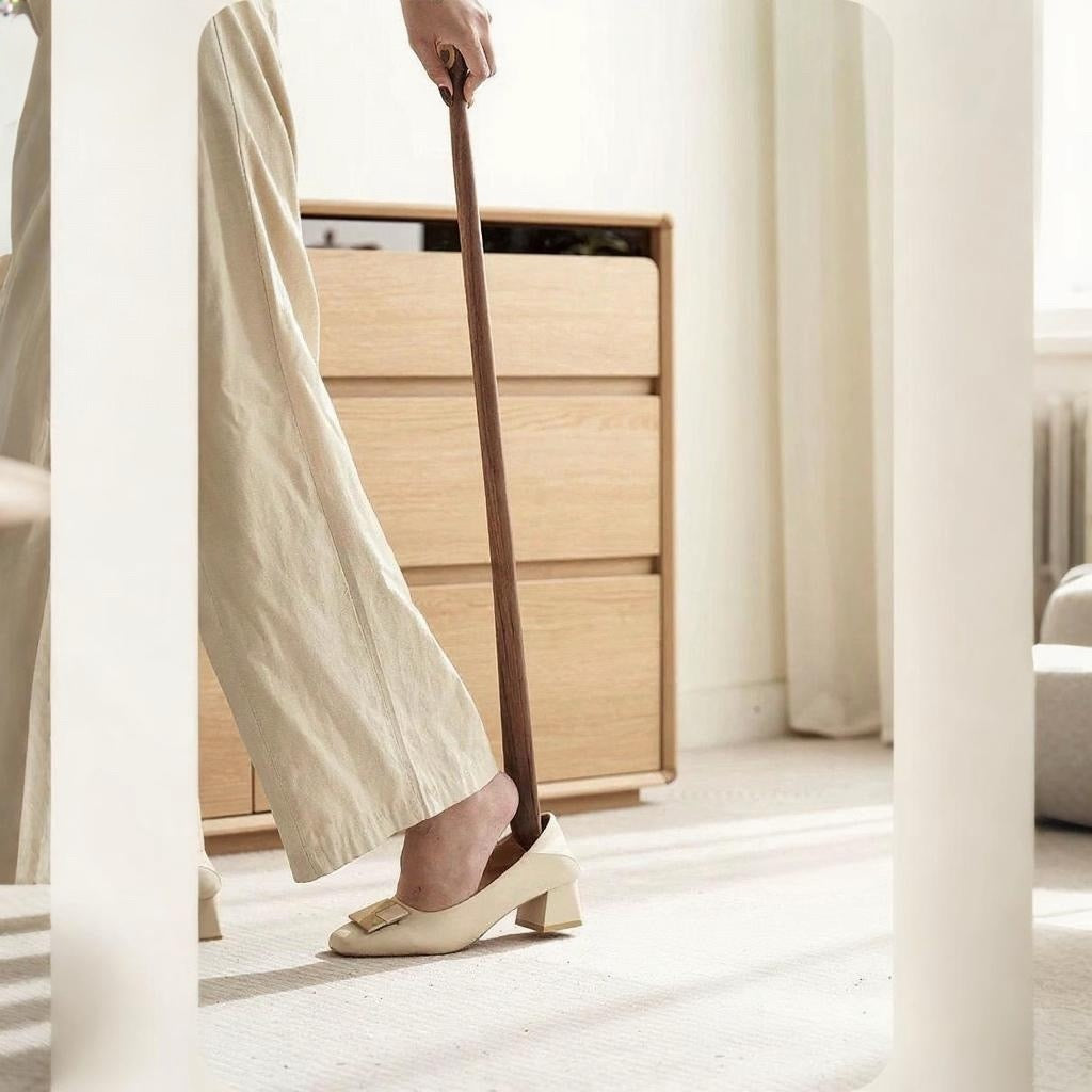 Cat Paw Long Handle Black Walnut Shoehorn