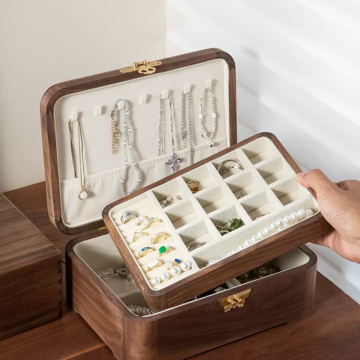 Elegant Lunaria Retro Black Walnut Jewelry Box