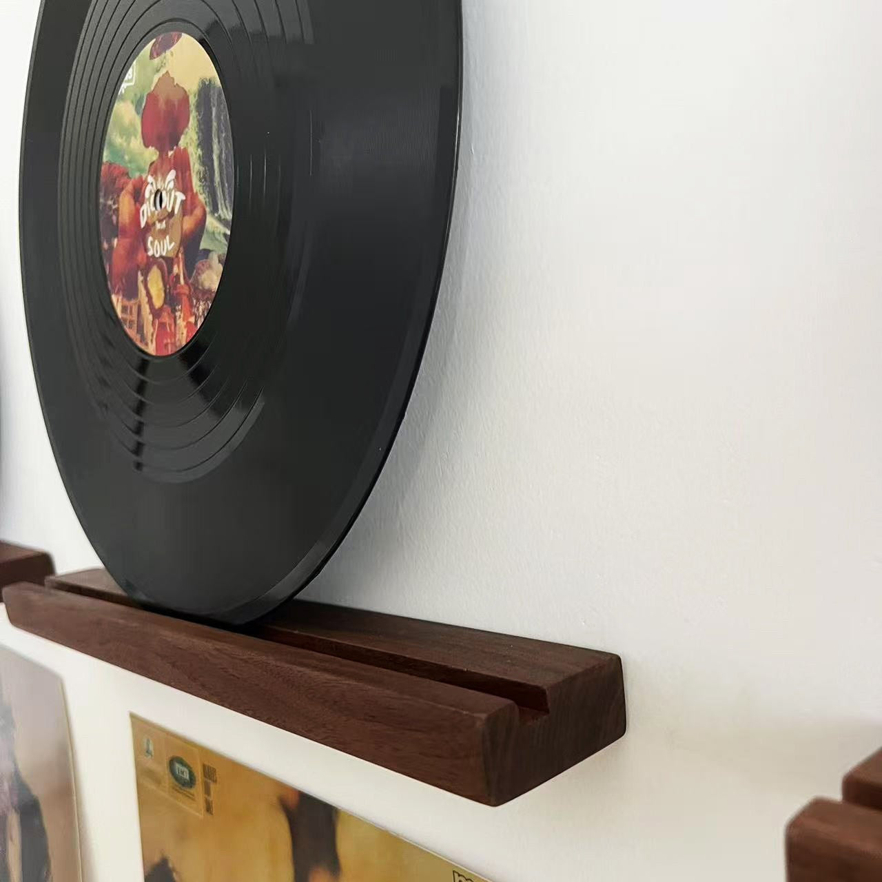 Groove solid wood vinyl record display rack