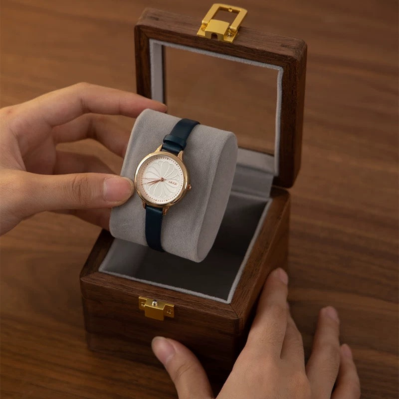 Cadran Solid Walnut Watch Box Collection with Glass Lid
