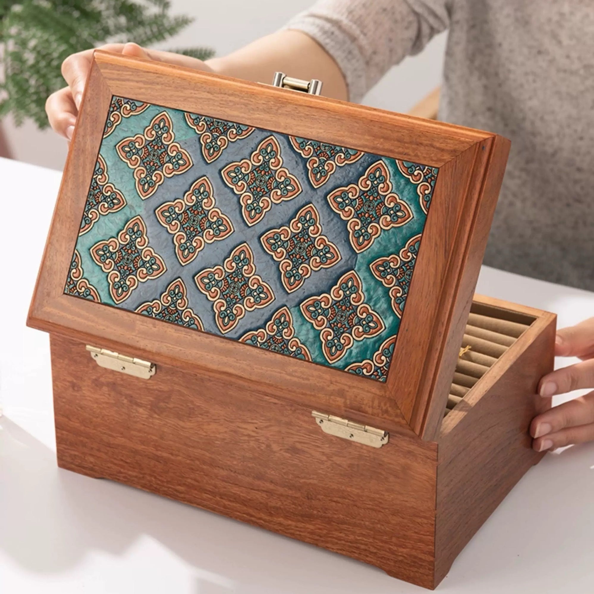 Traditional Eastern Aesthetic Rosewood Jewelry Box | Walnut Addicted