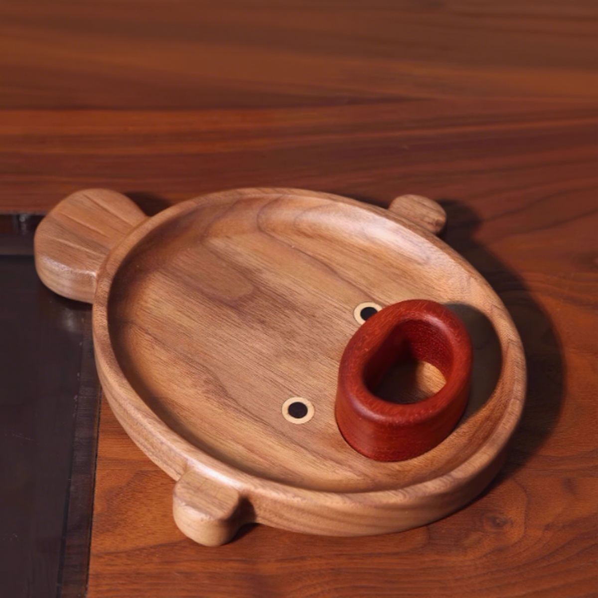 LED Makeup Mirror with Kitty Walnut Design