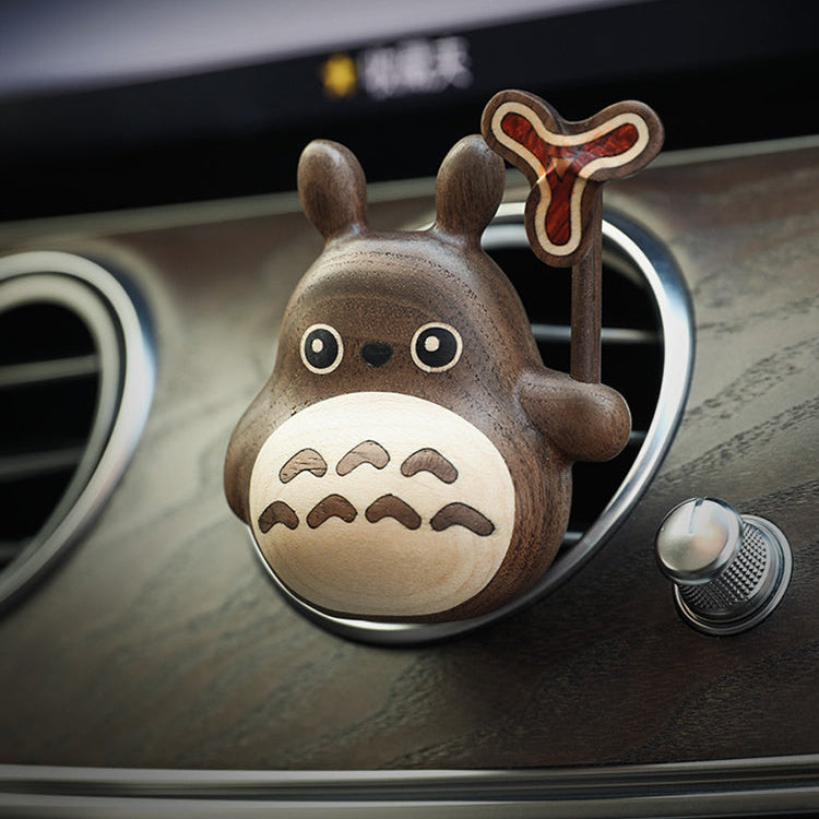 Natural Black Walnut Toto Windmill Vehicle Air Freshener