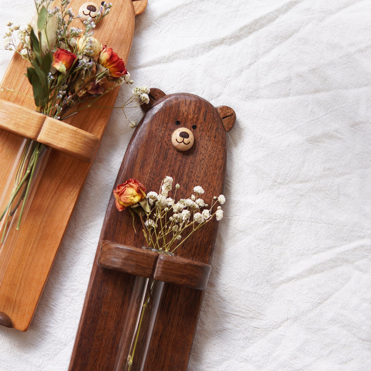 Nino Bear minimalist wooden magnetic flower holder