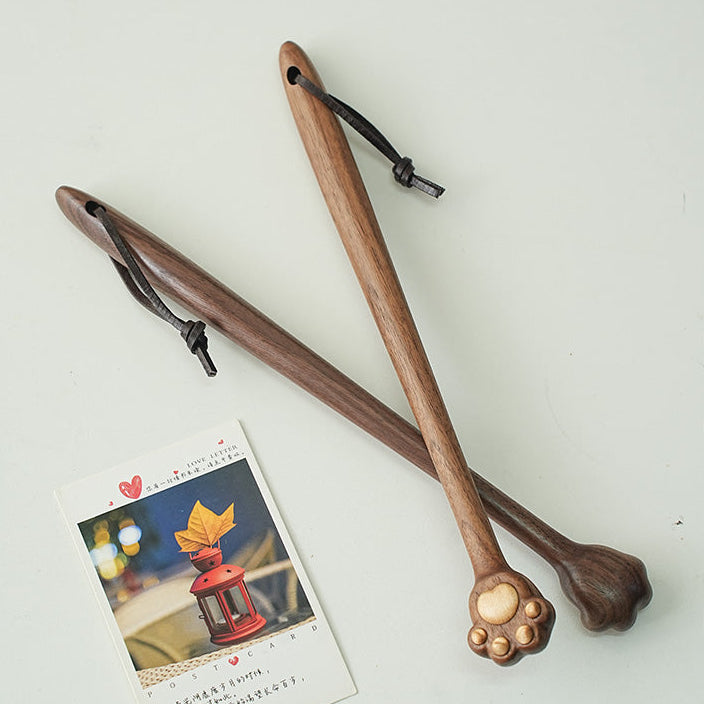 Premium Black Walnut Cat Paw Scratch Tool