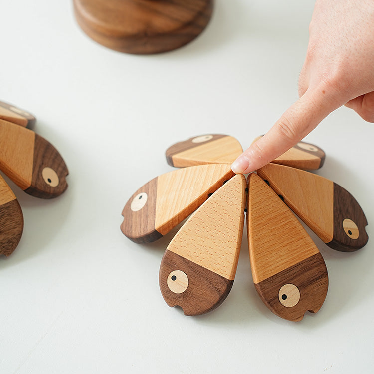 Wooden Fish-Shaped Coaster for Home Decoration