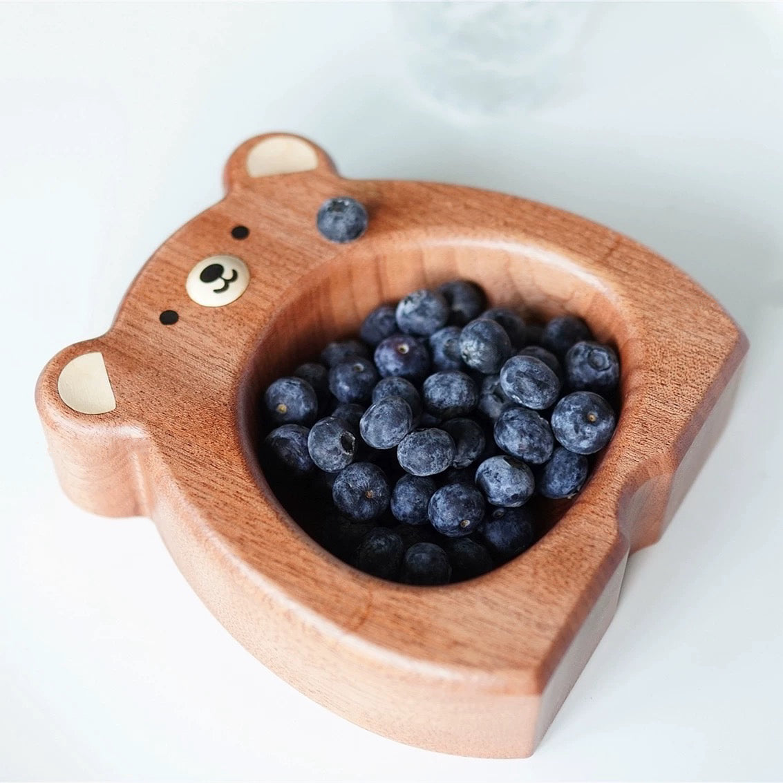 Cuenco para servir Finley Bear de madera maciza