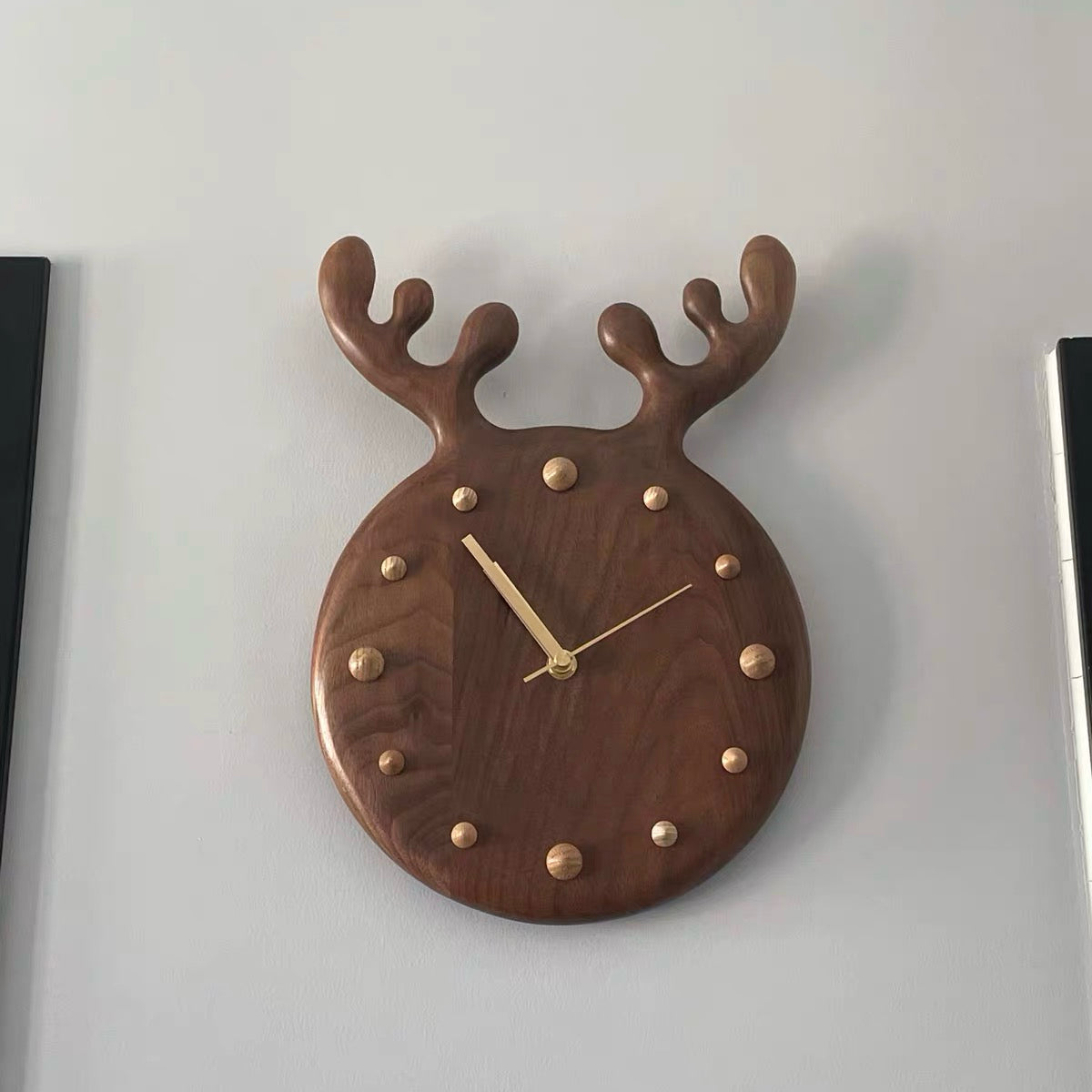 Reloj de pared Milo Antler de madera maciza
