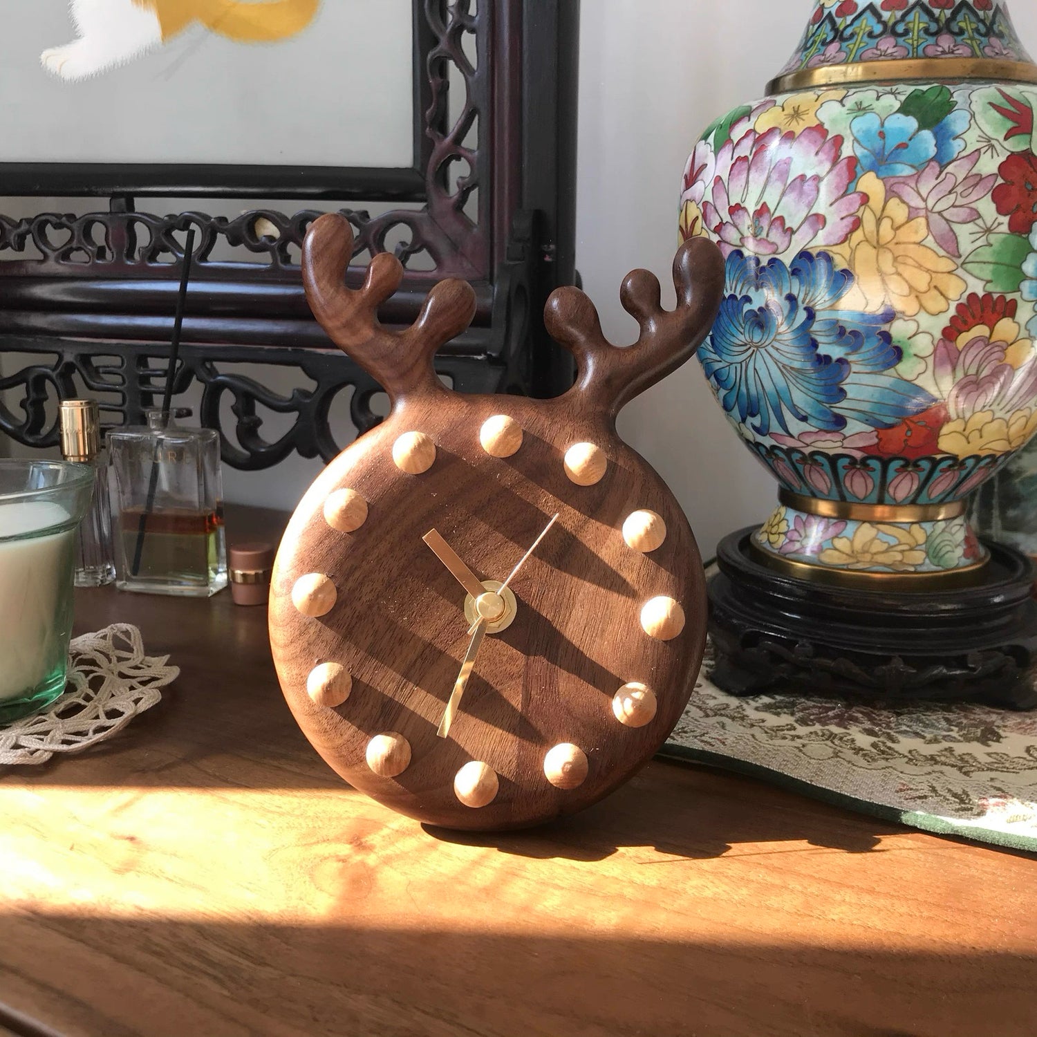 Reloj de pared Milo Antler de madera maciza