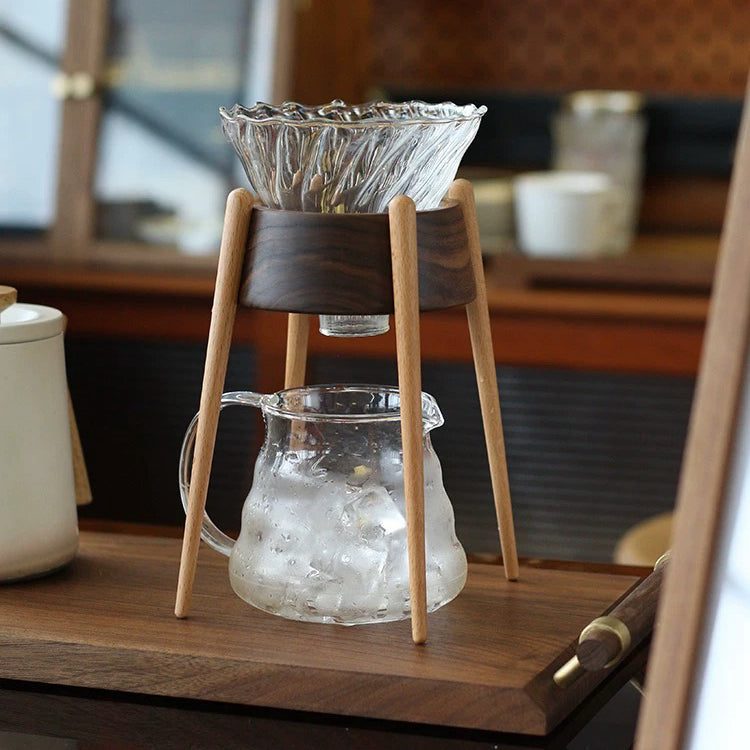 Soporte para café de vertido Mossi de nogal con gotero de vidrio V60