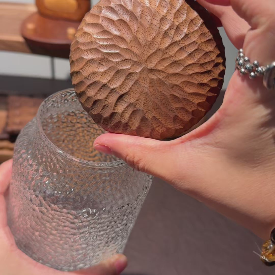 Haven Kaffeedosen aus Walnussglas mit gehämmertem Siegel