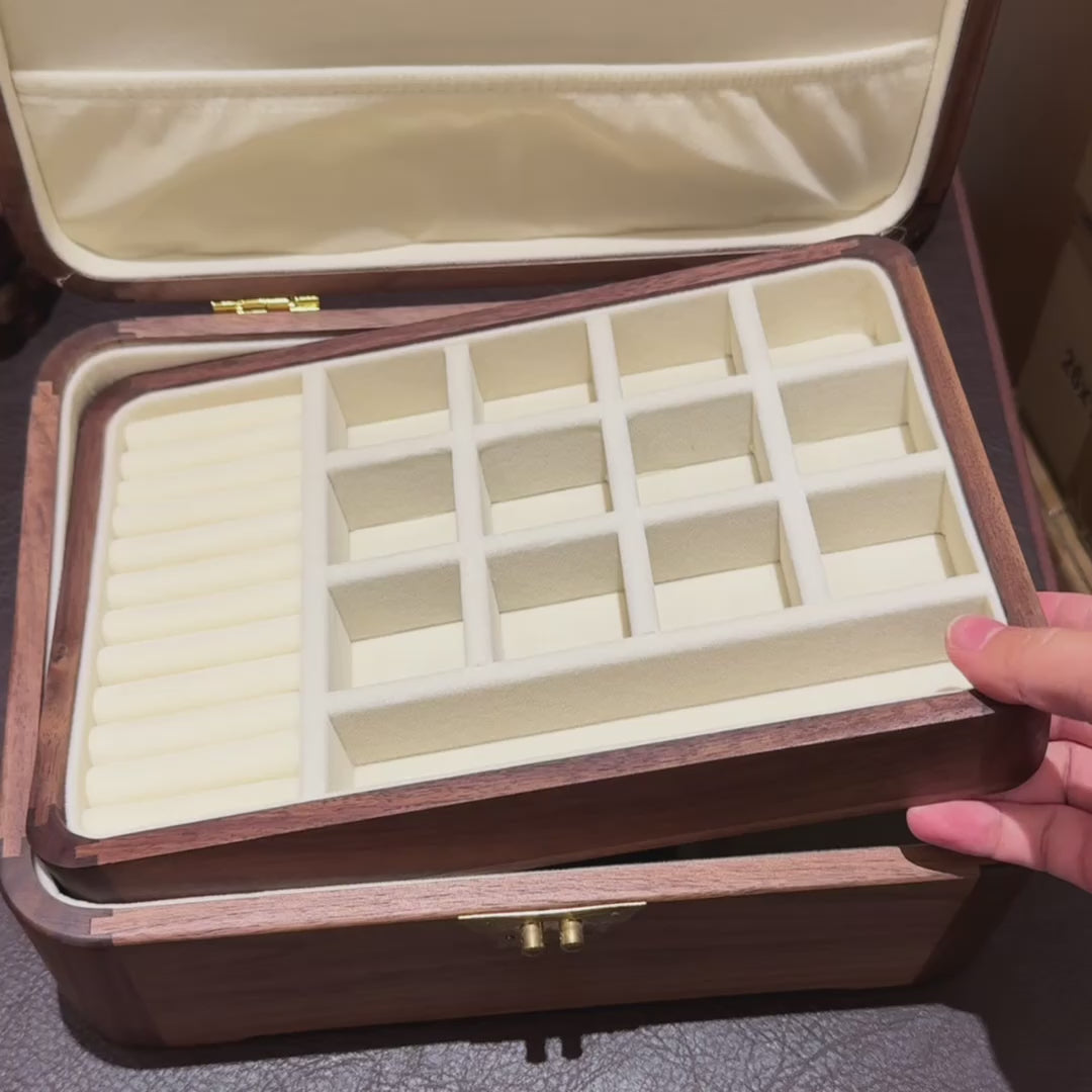 Lunaria Doppelwandige Schmuckschatulle aus Walnussholz mit Griff